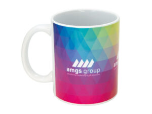 Tazza in ceramica personalizzata con logo aziendale e stampa full-color brillante, ideale per promozione quotidiana, realizzata da AMGS Group.