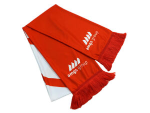 Sciarpa da tifoso double-face rosso-bianca con logo AMGS Group e frange lunghe.