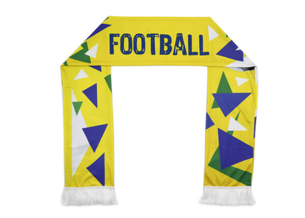 Sciarpa gialla da football con scritta FOOTBALL e grafica geometrica multicolore, rifinita con frange bianche.