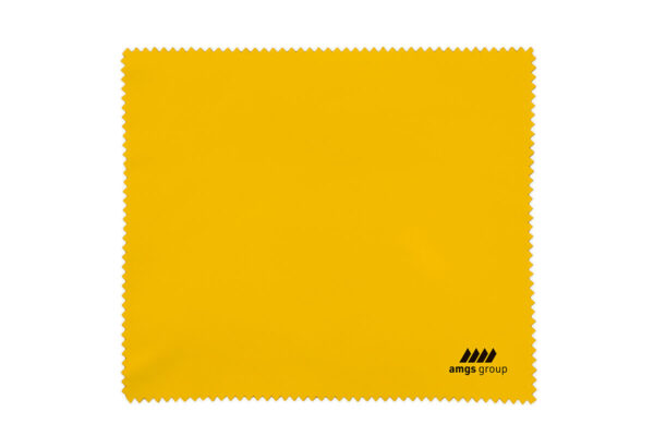 Panno in microfibra 15×18 cm – colore giallo intenso, stampa a sublimazione a colori e qualità certificata di AMGS Group.